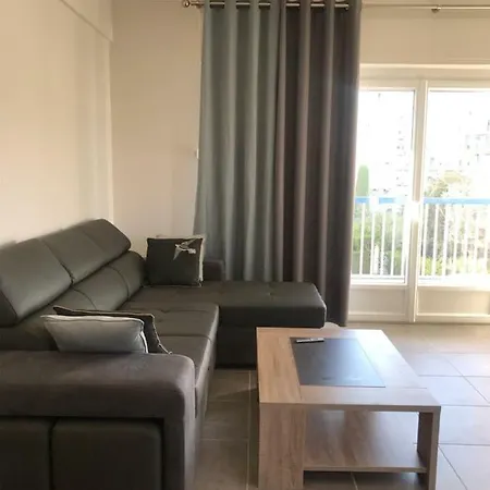 2bdr Reine Astrid Apartment