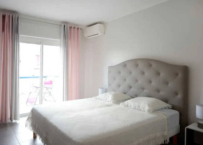 2bdr Reine Astrid Apartment